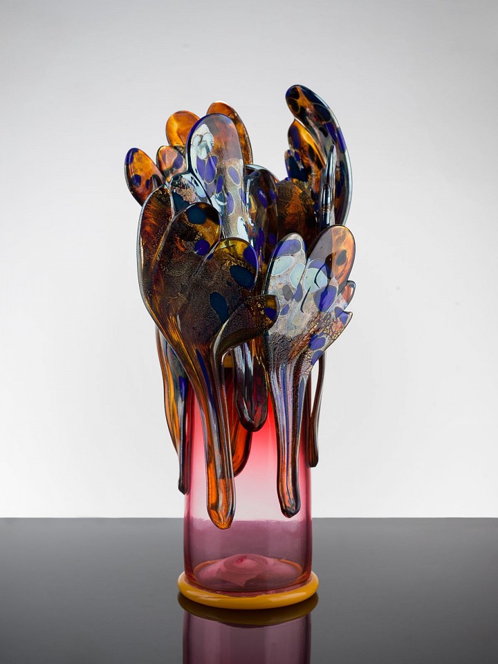 Dale Chihuly, Rose Cloud Piccolo Venetian with Sepia Spotted Leaves
1997, Glass