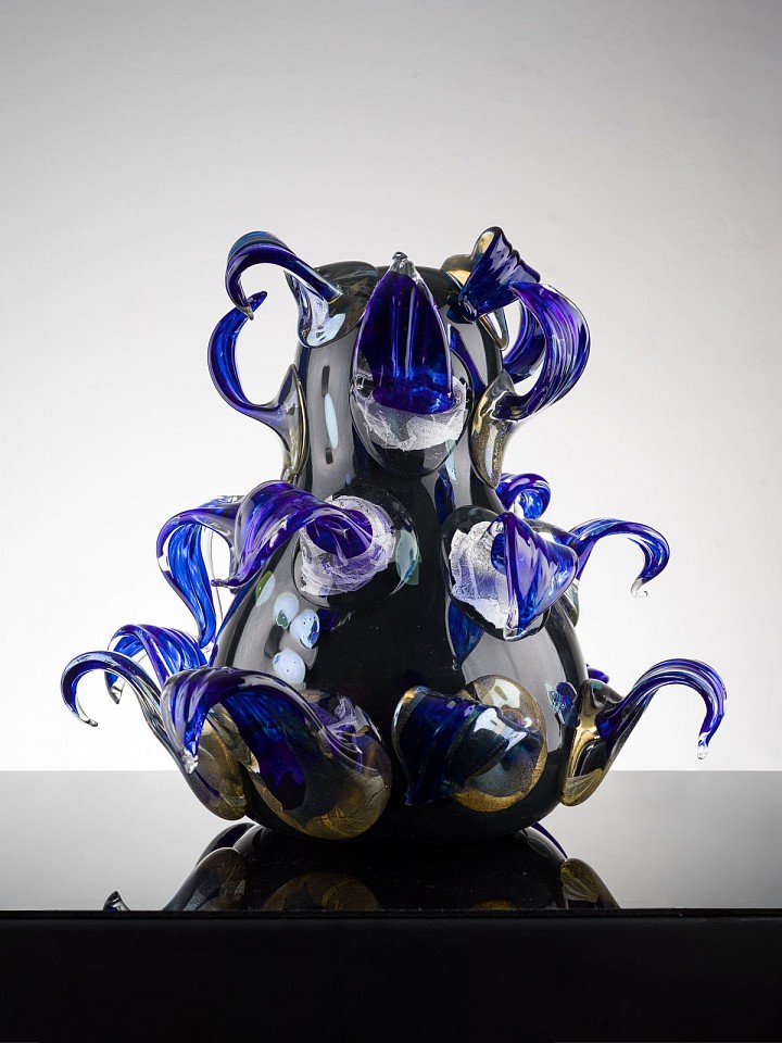 Dale Chihuly, Black Venetian with Cobalt Blue Petals
1991, Glass